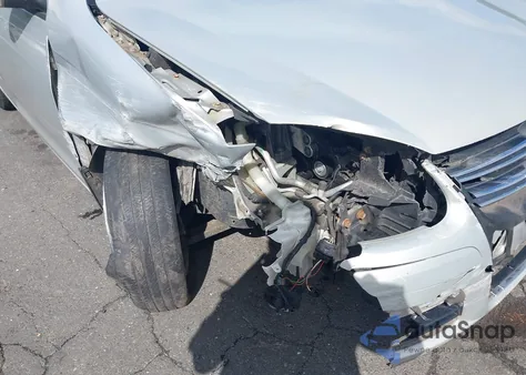 2010 Volkswagen Jetta Limited Edition z USA, uszkodzony, nr VIN 3VWRZ7AJ7AM158036